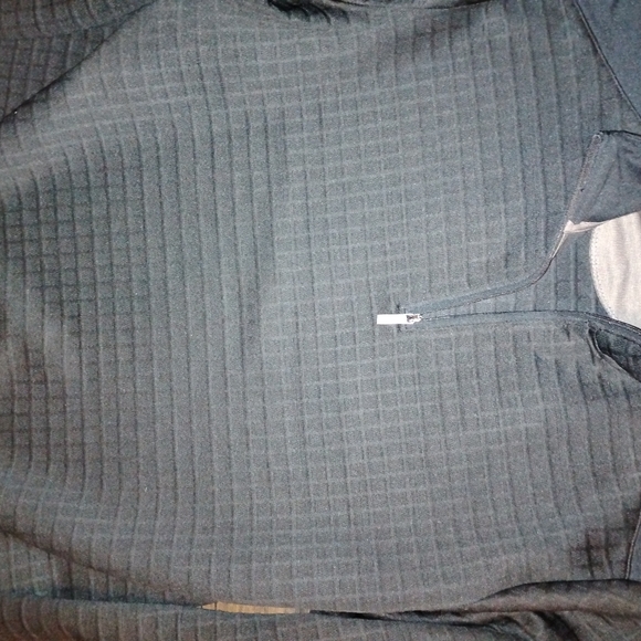 Perry Ellis half zip - golf - casual - business - Picture 2 of 4